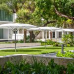 Tuuci outdoor master max crescent parasol - Luxury Furniture Mercato Interiors