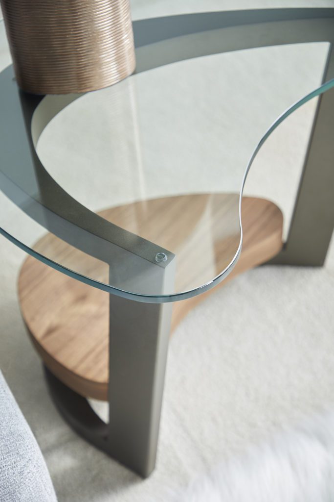 Elite Modern maui end table - Luxury Furniture Mercato Interiors
