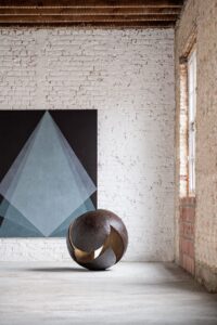 Gardeco Breaking Out Sculpture
