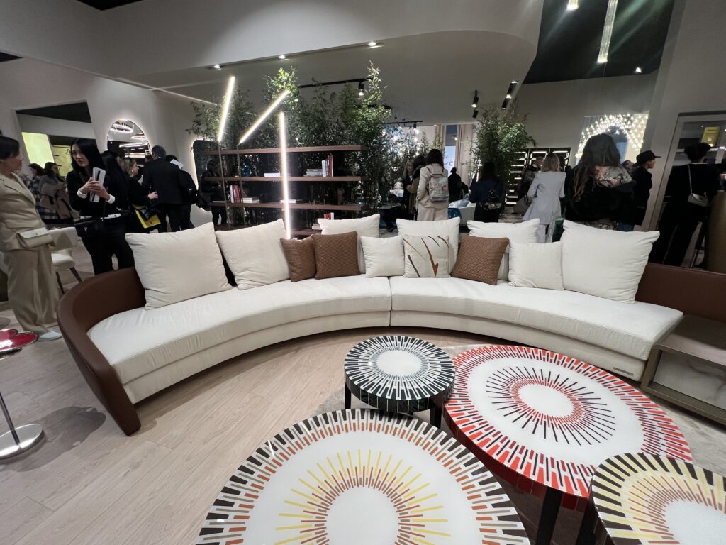 Reflex 4 2 | Mercato Interiors | Luxury Furnitures